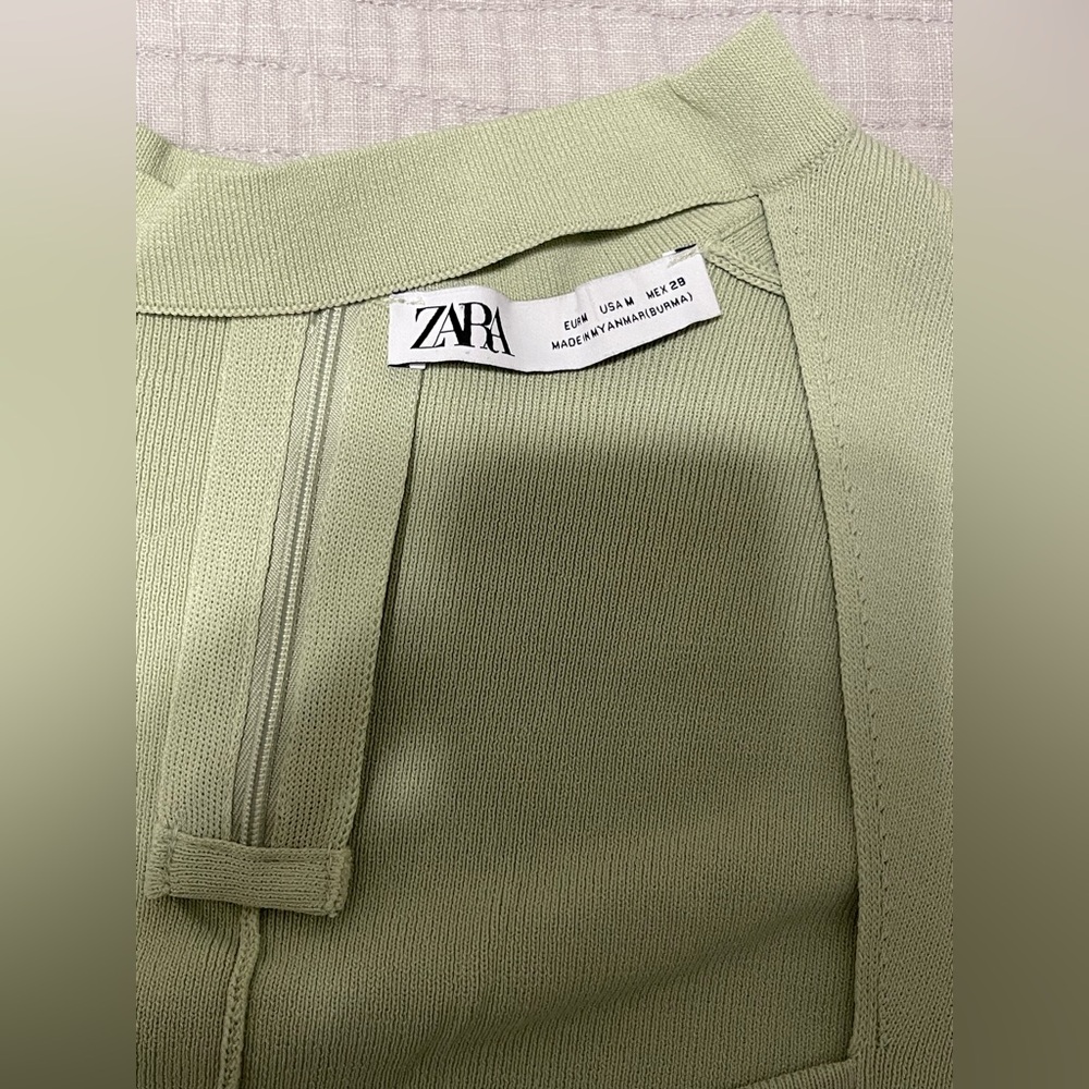 Zara Light Green Ribbed Top - Picture 3 of 4